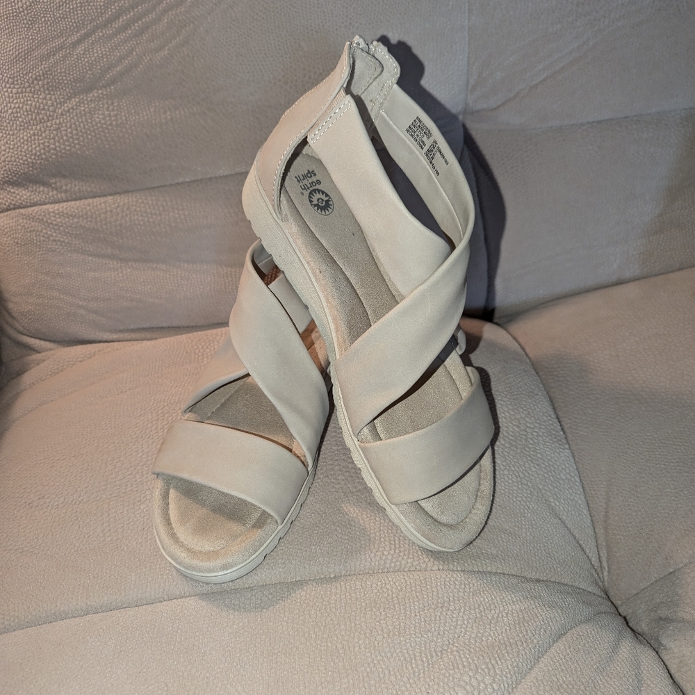 Earth Spirit women's size 11/43 sand beige
